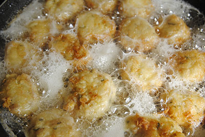 Receta de albóndigas de bacalao en salsa paso a paso