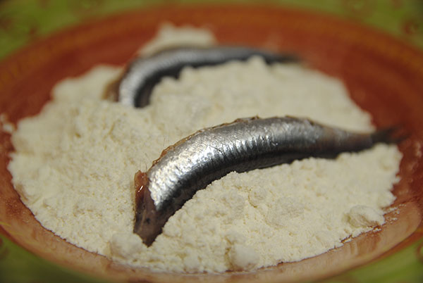 Receta de Boquerones fritos a la andaluza paso a paso