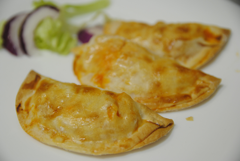 Empanadillas al horno de bacalao