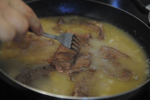 Receta de Filetes de ternera en salsa con champiñones paso a paso