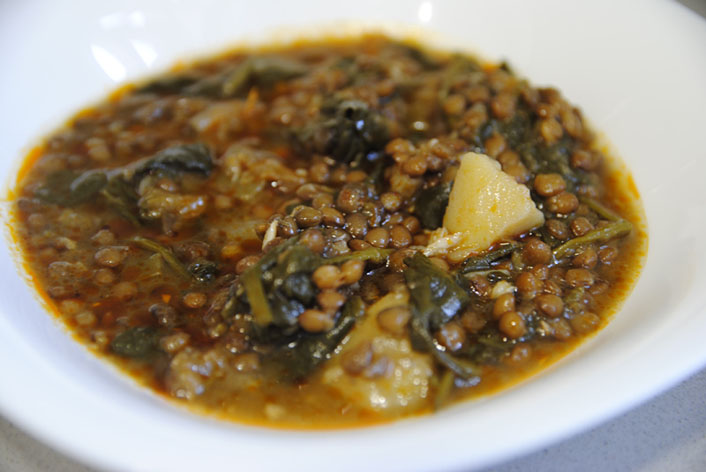 Receta de lenejas con espinacas.