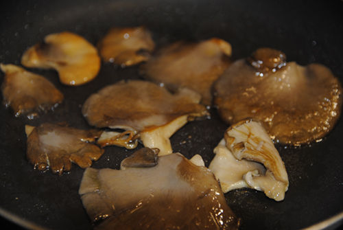 Receta de setas al ajillo tierna paso a paso