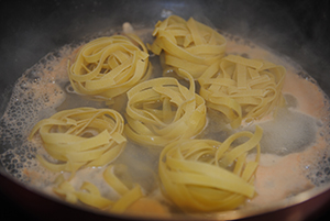 Receta de Tallarines a la marinera paso a paso